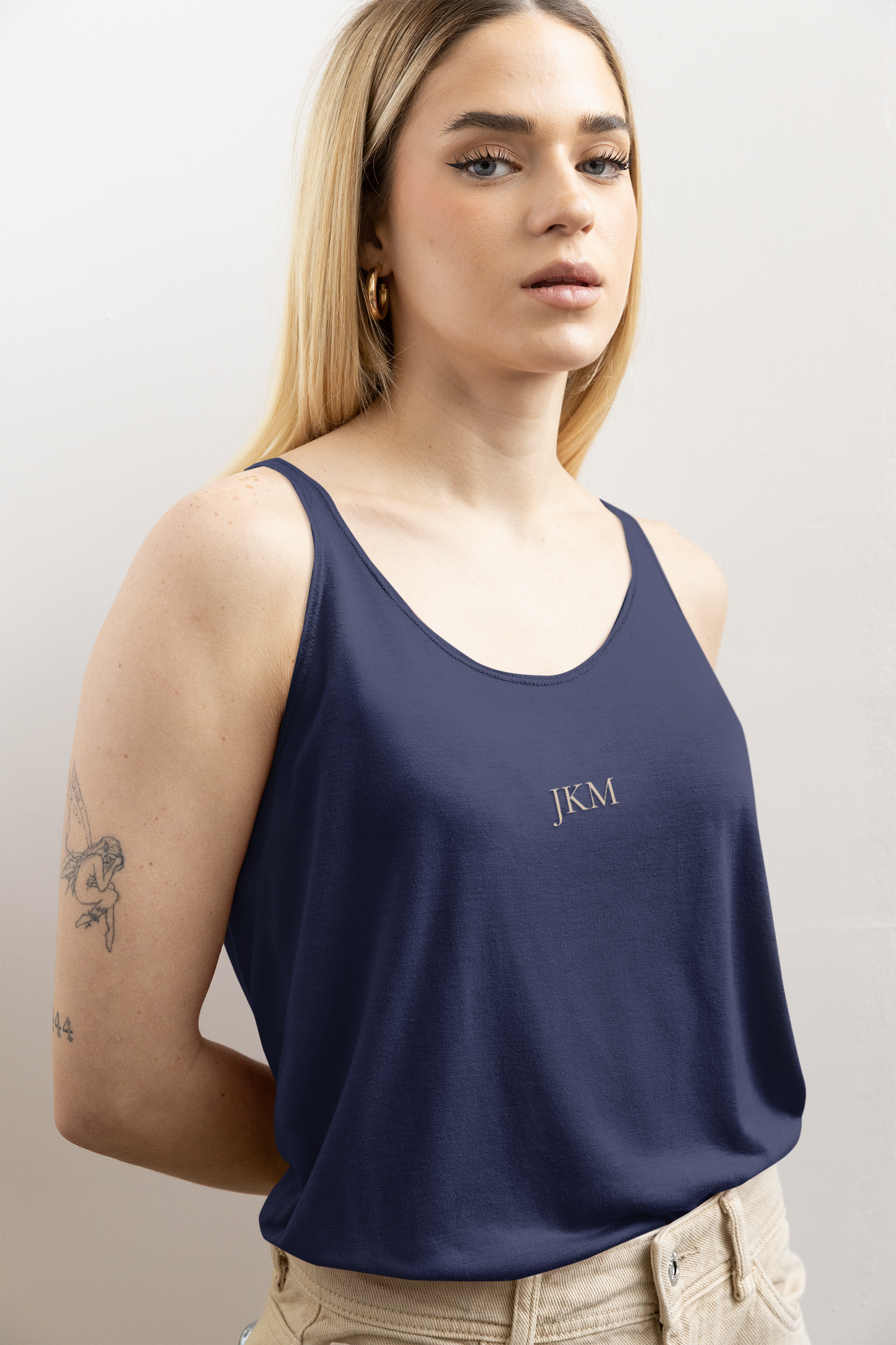"V Tank" T-Shirt